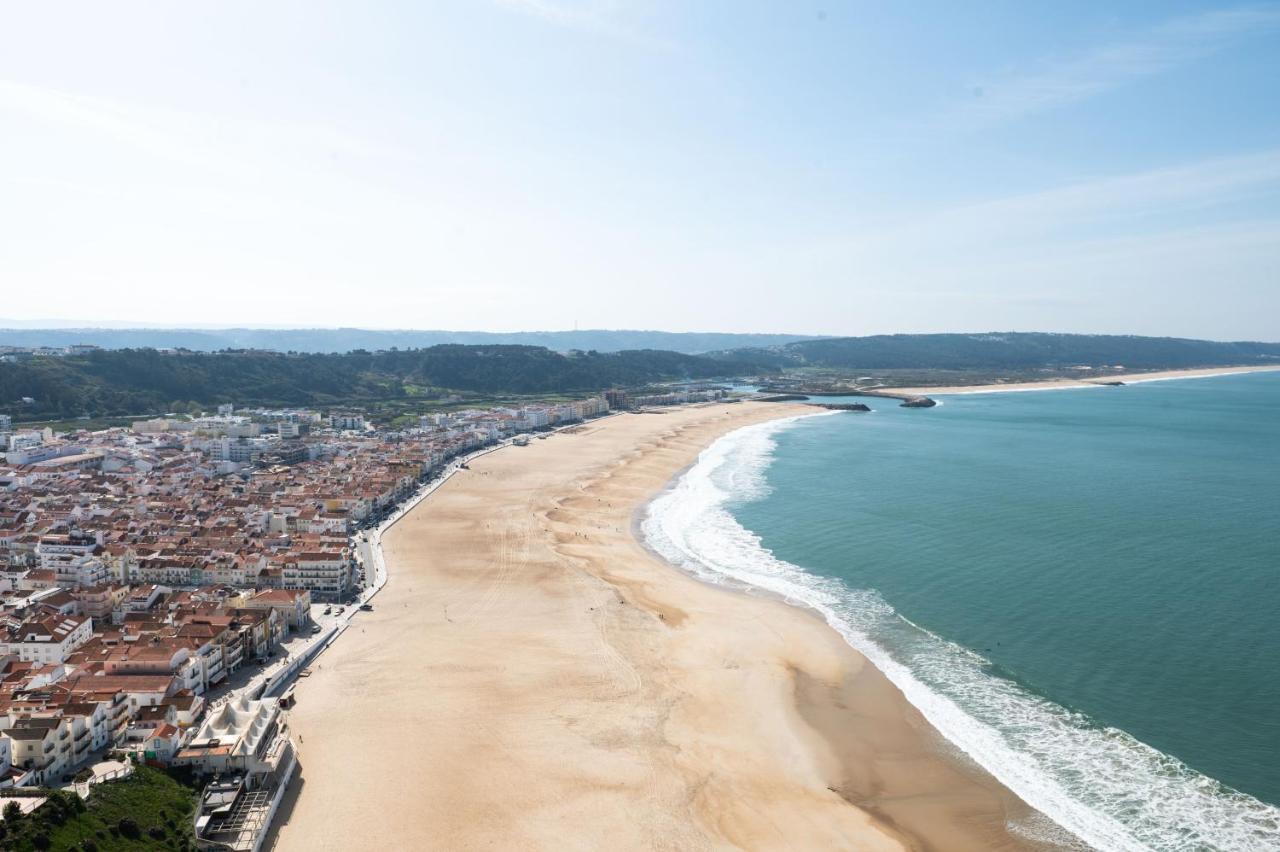 Bayview Nazare A Sua Casa A Beira Mar - 20 Mt Da Praia E Da Famosa Bola Nivea エクステリア 写真