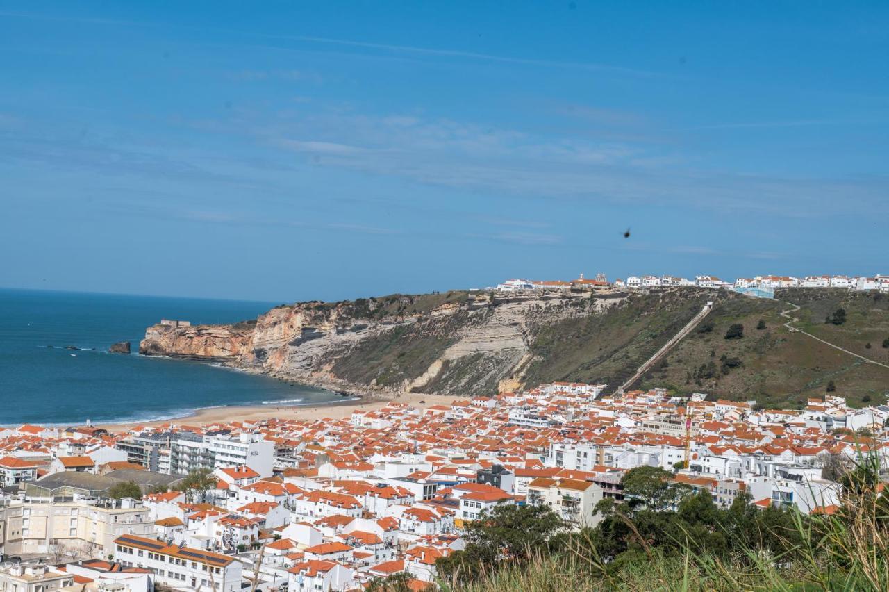 Bayview Nazare A Sua Casa A Beira Mar - 20 Mt Da Praia E Da Famosa Bola Nivea エクステリア 写真